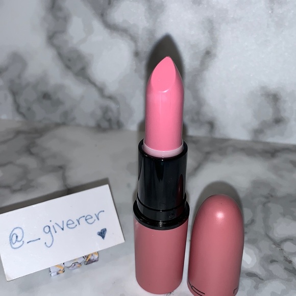 CHERRY BLOSSOM GIRL NWOB Amplified Lipstick MAC - Picture 3 of 15